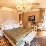 Ego' Boutique - The Silk Road Отель Венеция