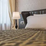 Ego' Boutique - The Silk Road