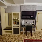 Ego' Boutique - The Silk Road Венеция
