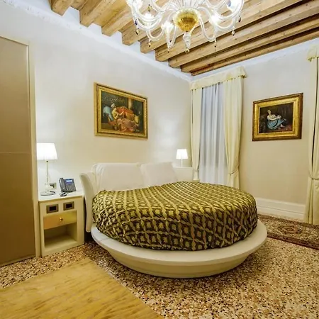 Ego' Boutique - The Silk Road Hotel