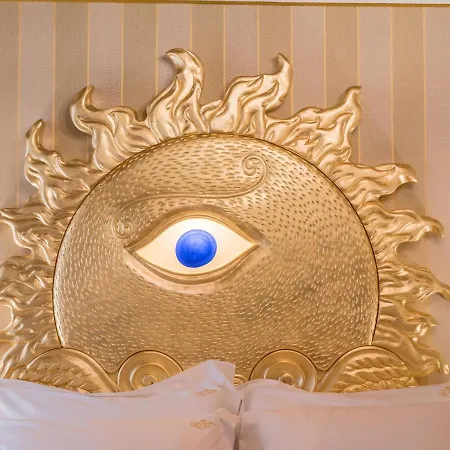 Ego' Boutique - The Silk Road 4*