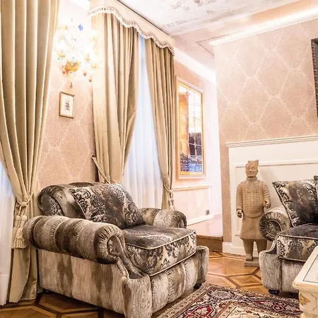 Ego' Boutique - The Silk Road 4*