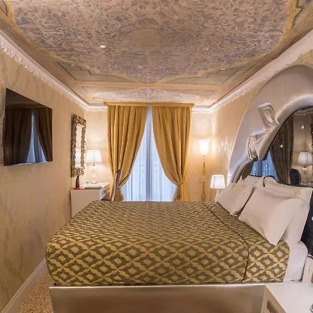 Ego' Boutique - The Silk Road 4*