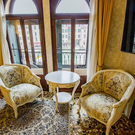 Ego' Boutique - The Silk Road Hotel