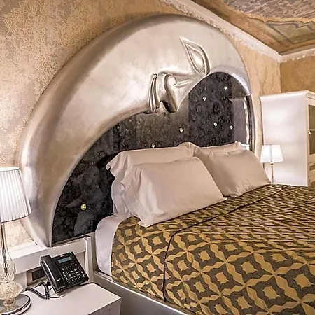 Ego' Boutique - The Silk Road Hotel 4*