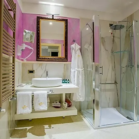 Ego' Boutique - The Silk Road Hotel