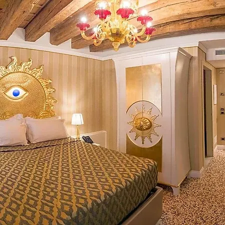 Ego' Boutique - The Silk Road 4* Venise