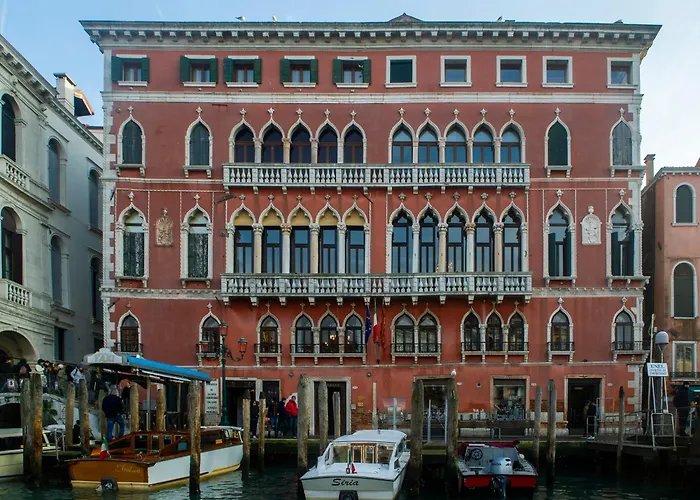 Ego' Boutique - The Silk Road 4*