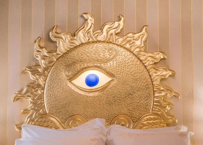 Ego' Boutique - The Silk Road 4*