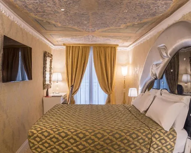 Ego' Boutique - The Silk Road 4*