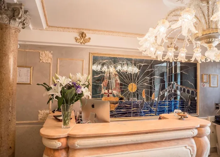 Ego' Boutique - The Silk Road 4* البندقية