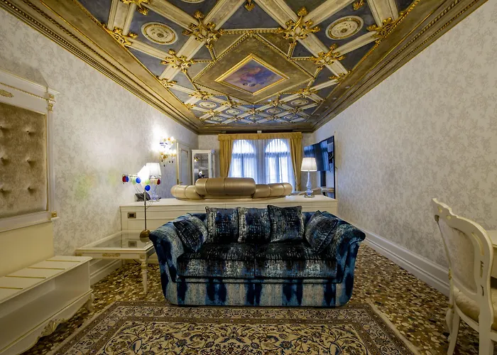 Ego' Boutique - The Silk Road فندق البندقية