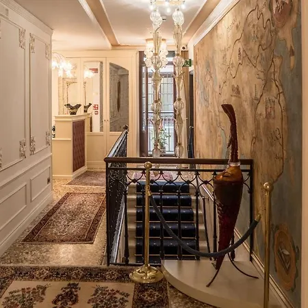 Ego' Boutique - The Silk Road 4* Venedig