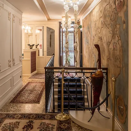 Ego' Boutique - The Silk Road 4*