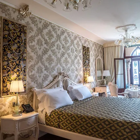 Ego' Boutique - The Silk Road Hotel