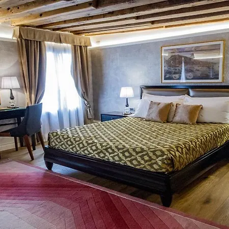 Ego' Boutique - The Silk Road Hotel